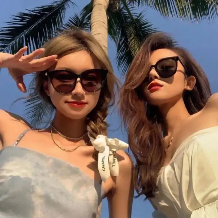 船上没有桅杆